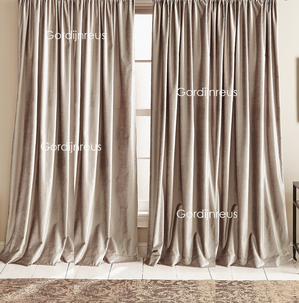 Winkelcentrum Te voet karbonade Velours Gordijn Champagne Taupe met plooiband 280x250cm x 2 stuks OP=OP